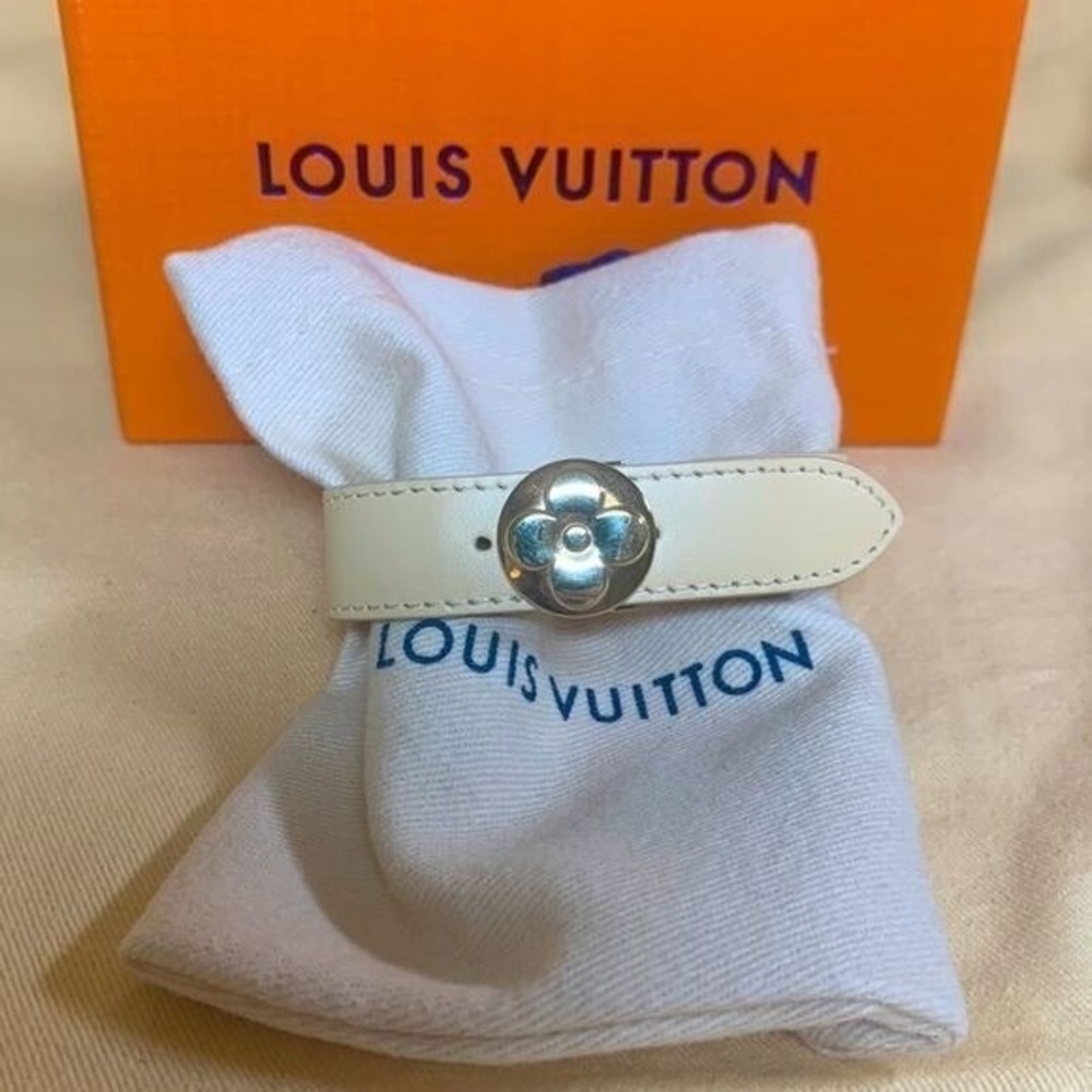 Louis Vuitton Good Luck Bracelet Monogram‎ Beige Leather, dustbag, box